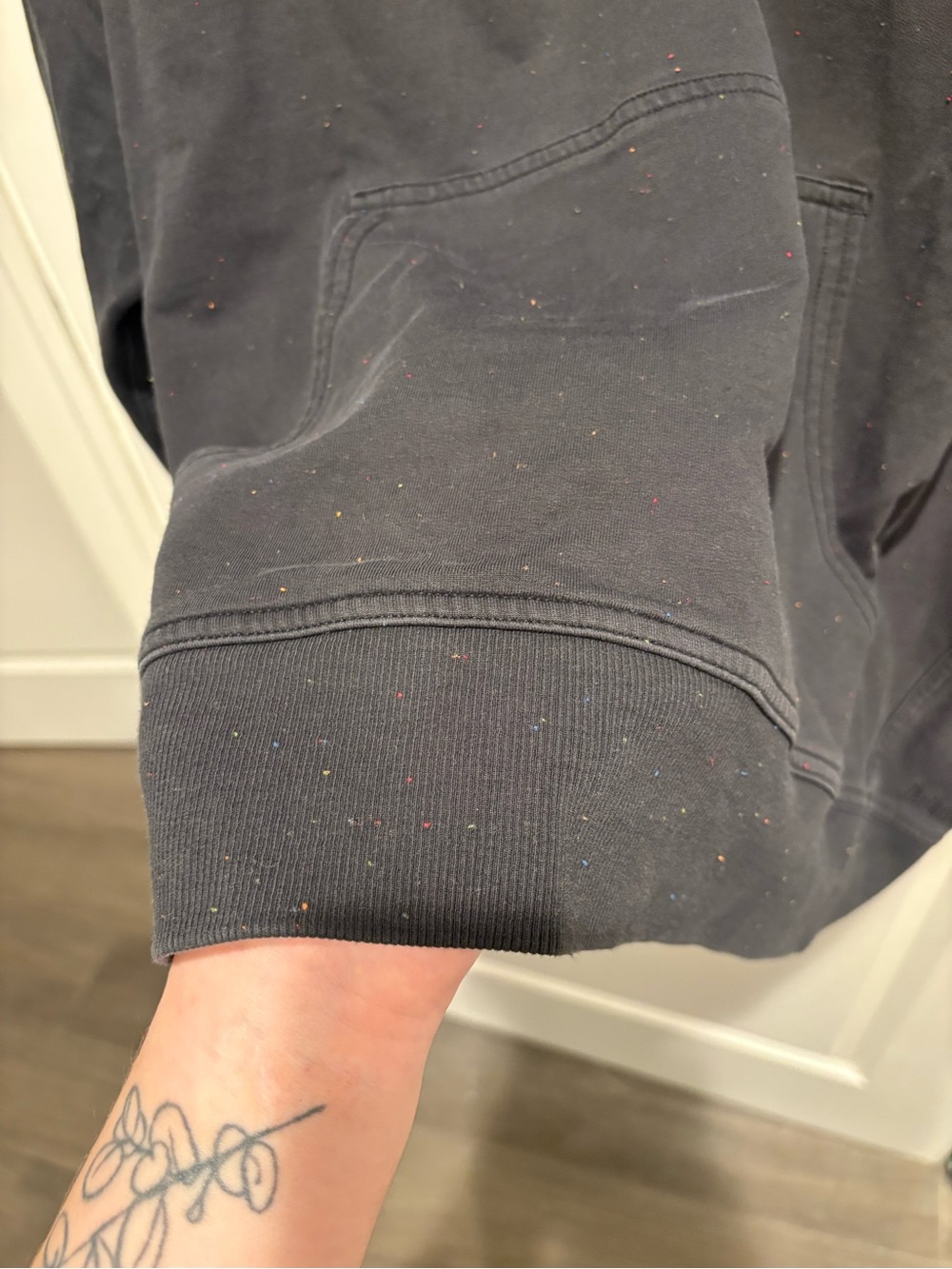 Lululemon LA Back in Action Hoodie in Black Confetti - Picture 8 of 9